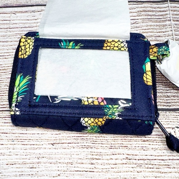 NWT Vera Bradley Navy Pineapple and Toucan RFID Petite Zip Around Quilted Wallet - Picture 6 of 12